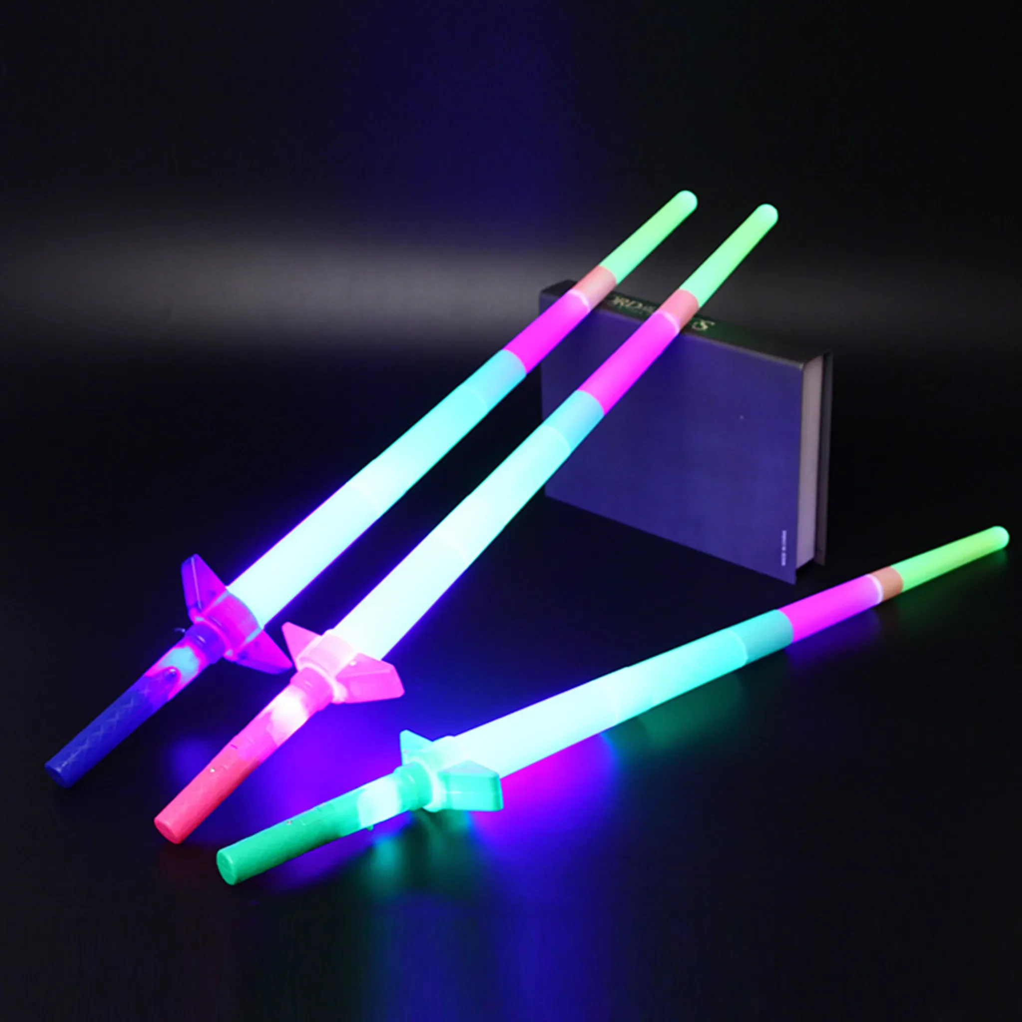 Ausziehbares LED Glow Sword – 4-teiliges Leuchtschwert